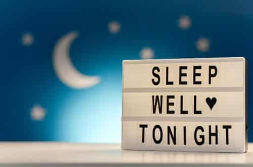 Leuchtbox mit Schriftzug „Sleep Well Tonight“ | Polsterbetten